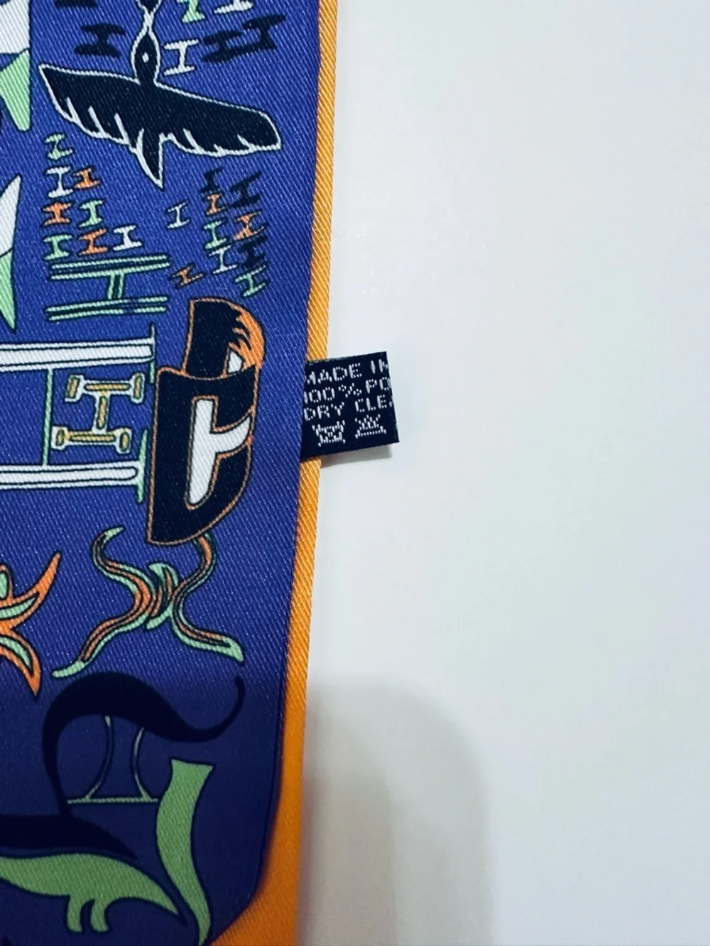 BLUE ORANGE ABSTRACT STORY PRINT SKINNY SCARF BAG HANDLE HAIR RIBBON NECK TIE